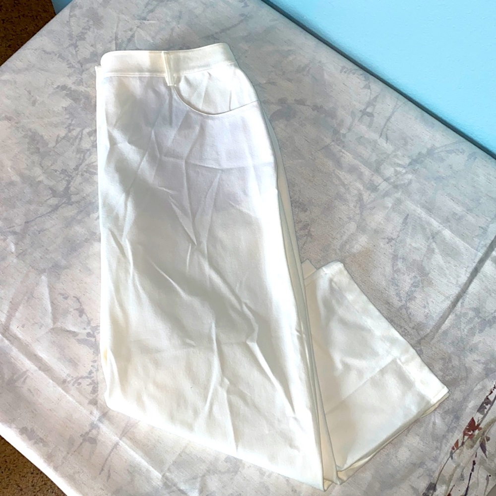 St John Bermuda Capri Pant